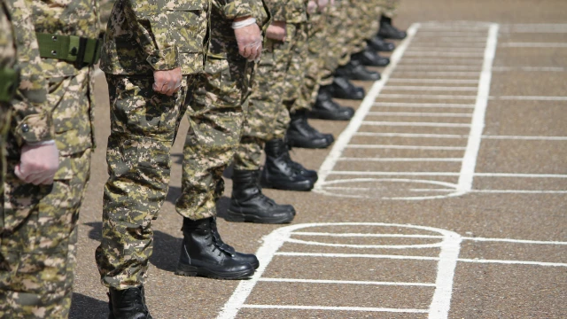 Курсанта душили на камеру в военной школе Казахстана